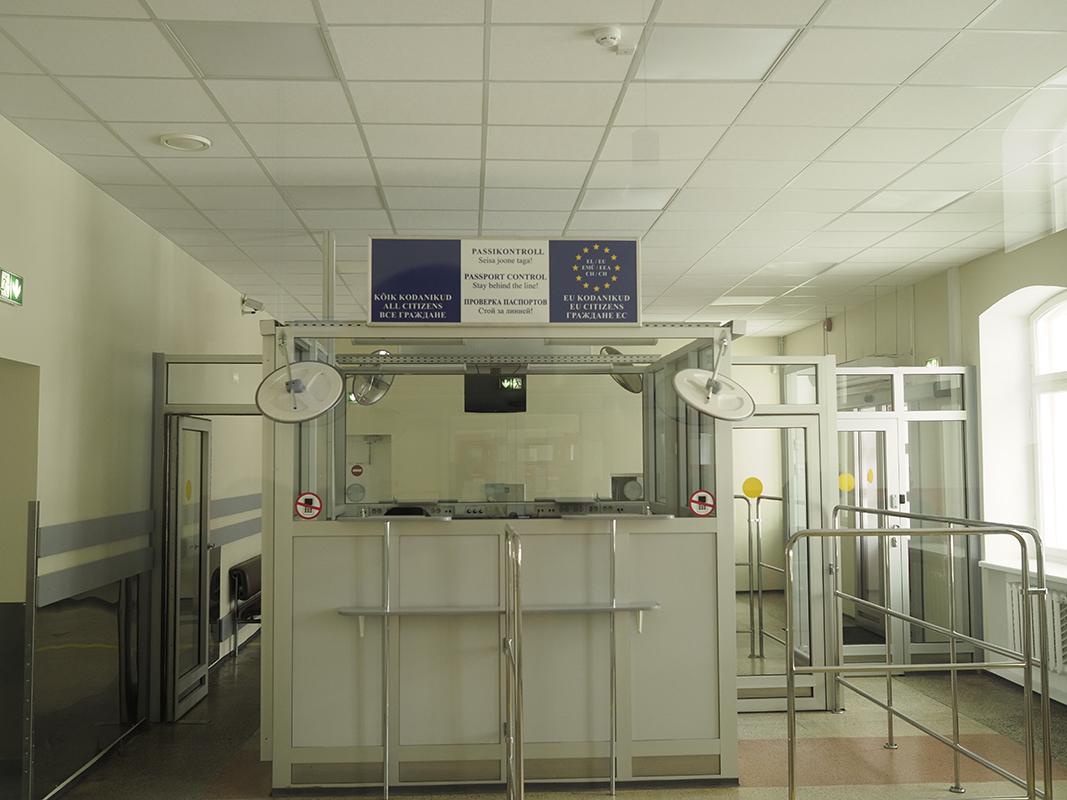 Faraway, so close.                                                 Faraway, so close.