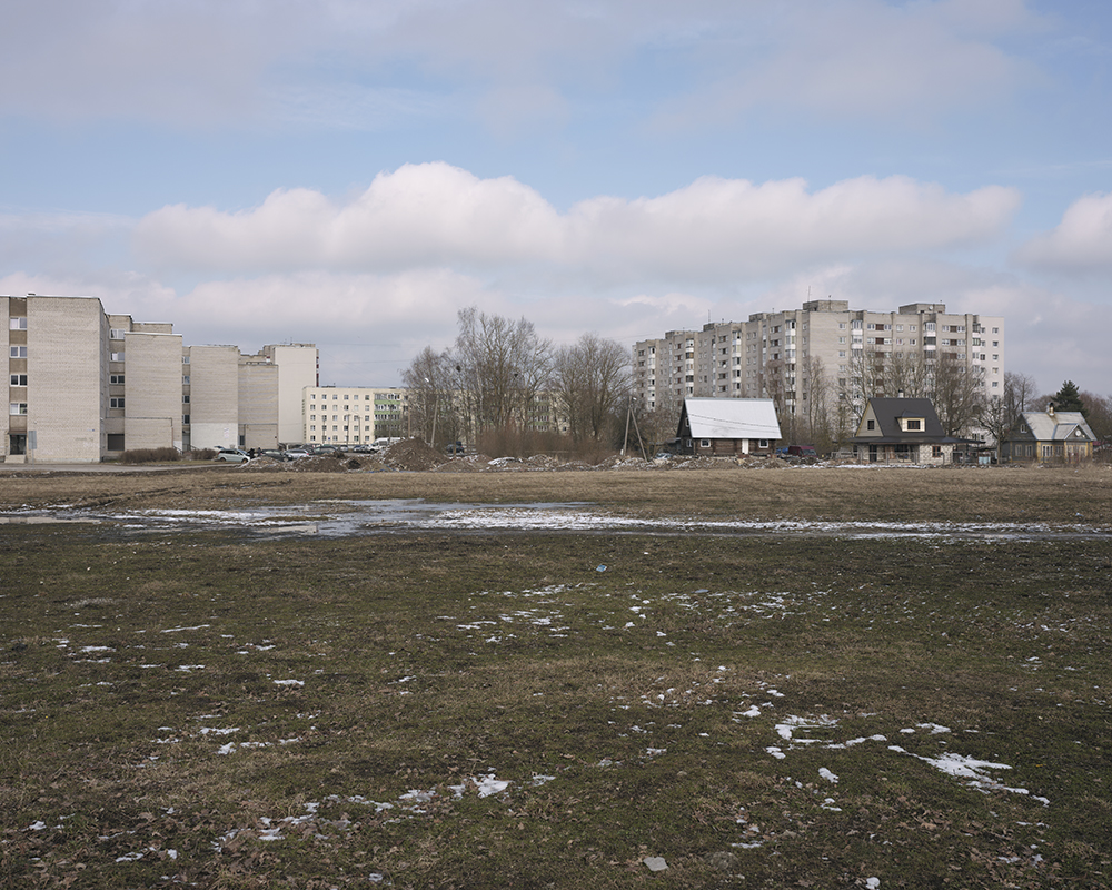 Faraway, so close.                                                 Faraway, so close.